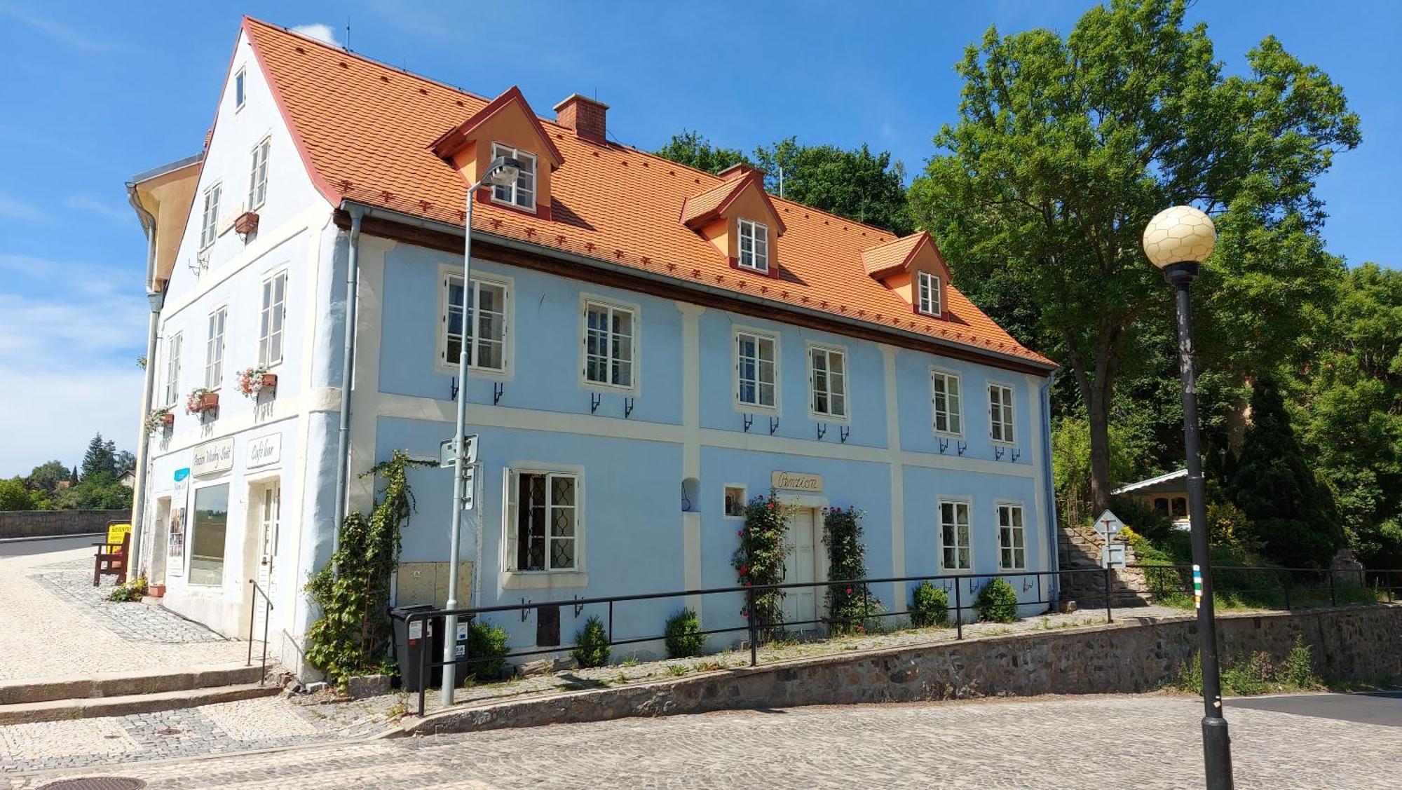 Penzion Modry Svet Loket Eksteriør billede